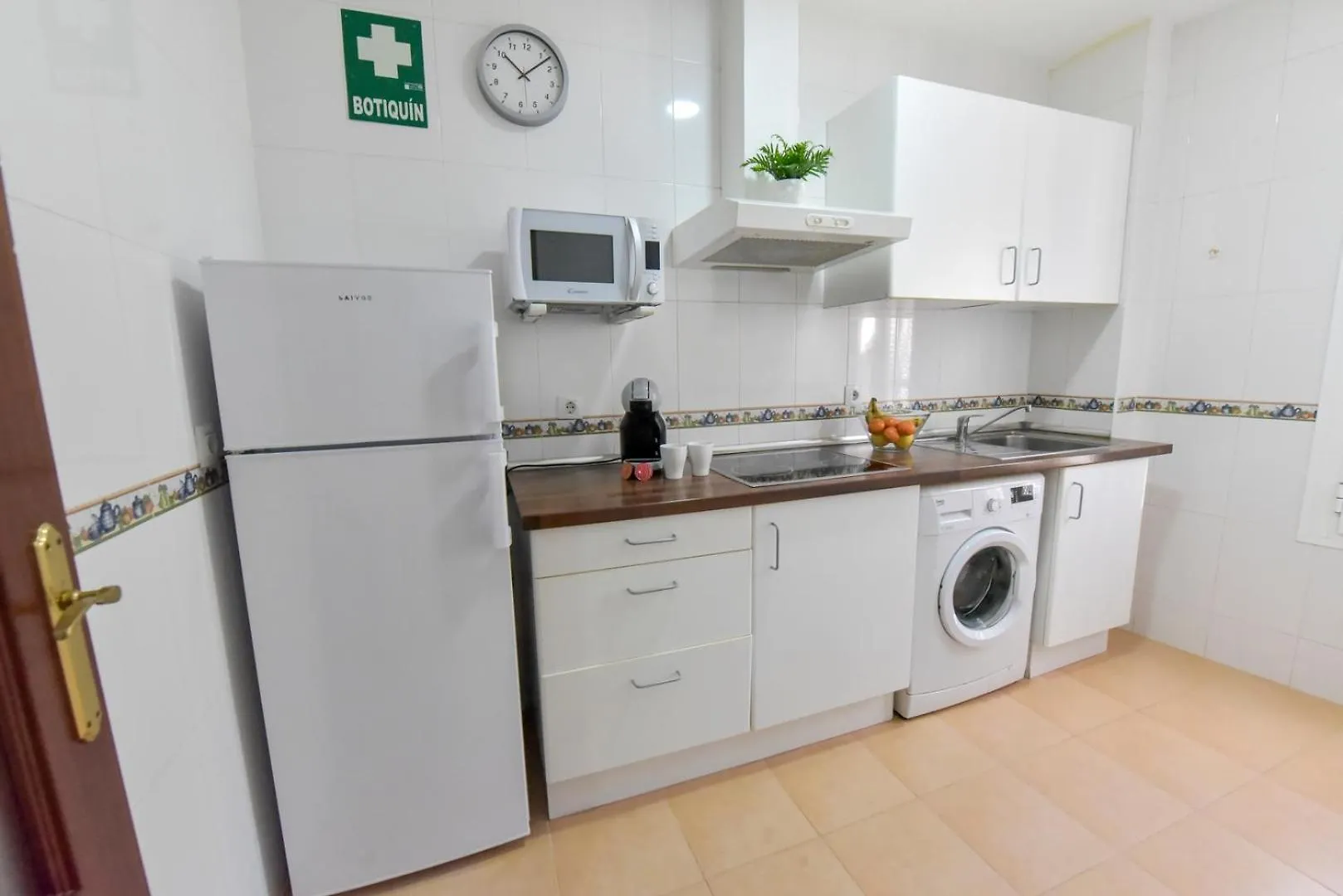 Apartamentos Economicos | 10 Minutos Sevilla | Ba Alcala del Rio Apartment